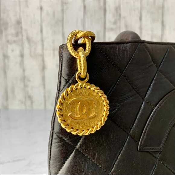 CHANEL Quilted Large Logo Black Calfskin Gold Medallion Tote - Picture 9 of 13